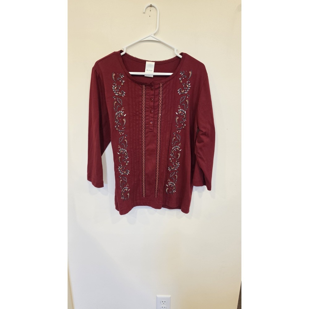 Boho Cottagecore Folk Blair SZ M Red Cotton Blend Top Embroidery Flowers Hippie